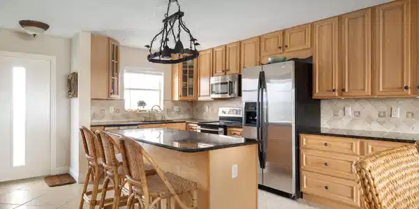 Image 4: 11-web-or-mls-4049 Ocean Dr 505--13