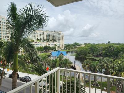 700 E Boynton Beach Boulevard