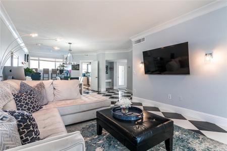 333 Sunset Dr