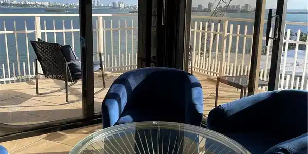 4000 Towerside Ter