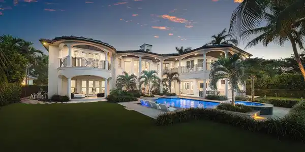 Image 3: 121_Royal_Palm_Way_Dusk_05