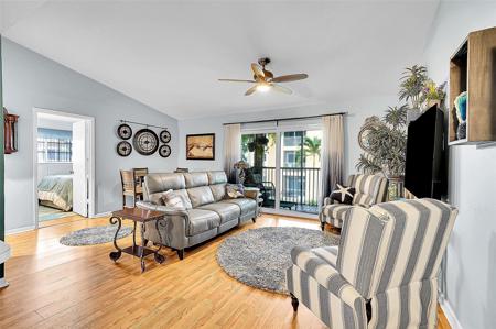 441 SE 10th Street