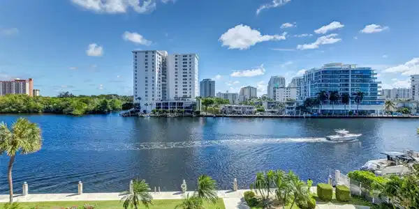 888 Intracoastal Dr