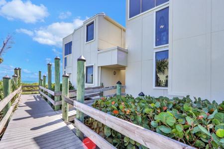 2051 NE Ocean Boulevard