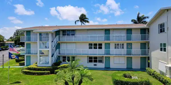 Image 2: 29-web-or-mls-Apartment air (1) - Copy