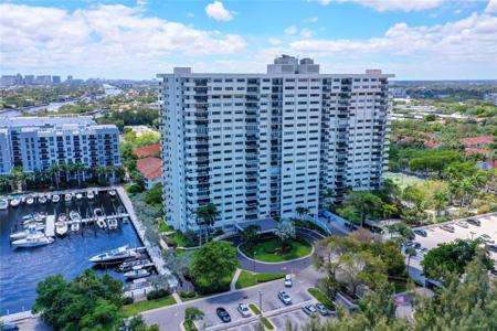 3200 Port Royale Dr