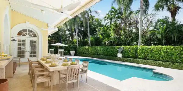 Image 3: Pool and Loggia