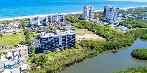 5059 N Hwy A1a