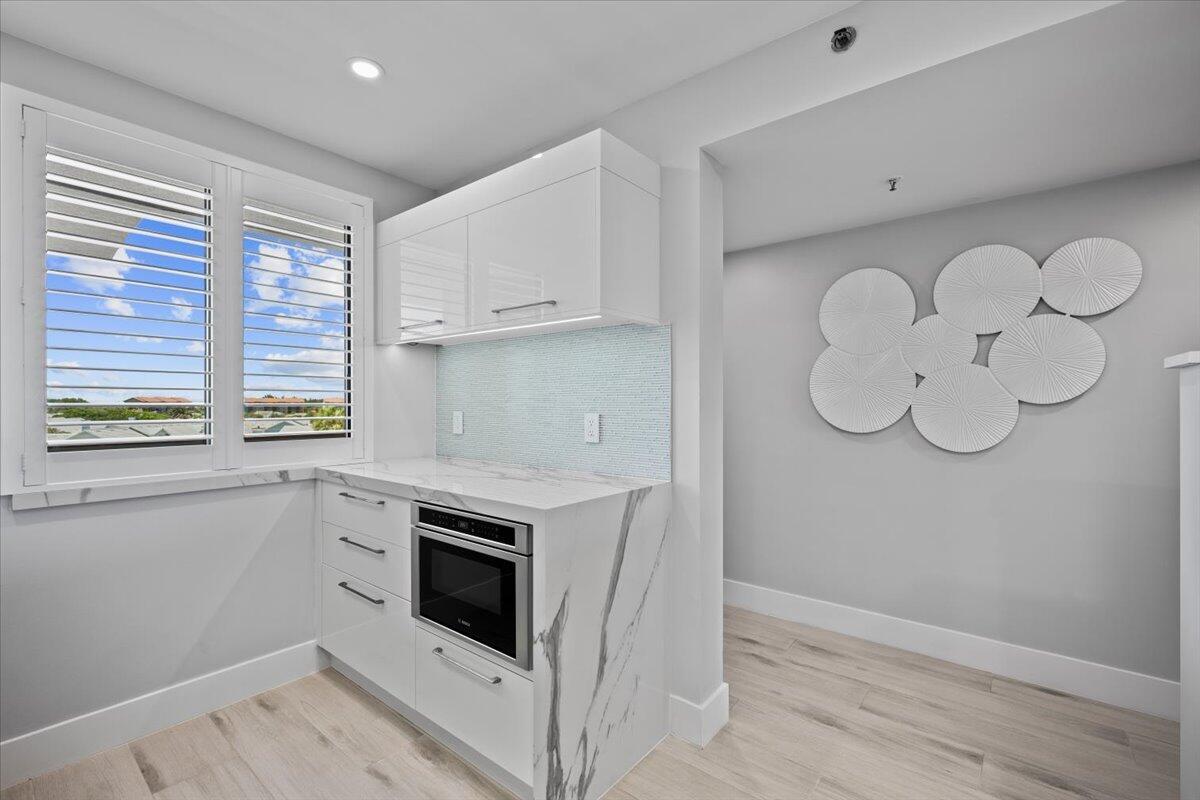 Image 4: Luxe Stone Countertops