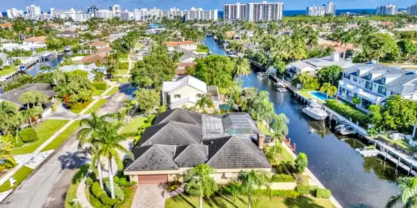 700 NE Bay Isle Dr