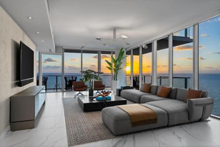 2200 N Ocean Boulevard