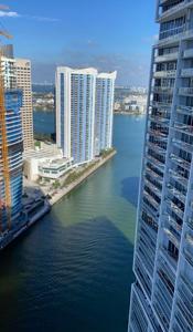 475 Brickell Avenue