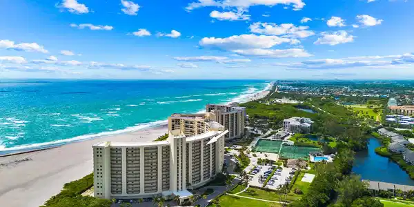 Image 4: 400 Ocean Trail Way-2