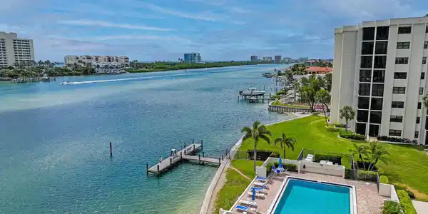 19800 Sandpointe Bay Drive