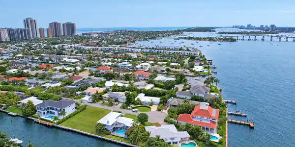 1050 Bimini Lane