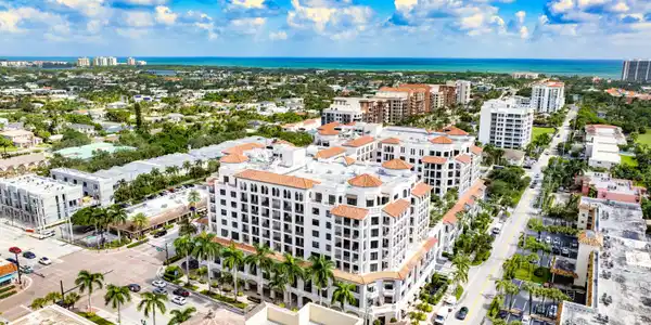 200 E Palmetto Park Road