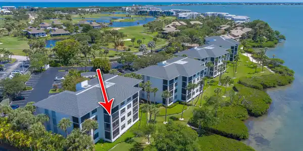 390 NE Edgewater Drive