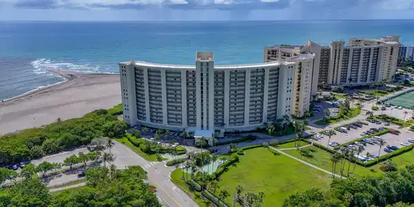 400 Ocean Trail Way