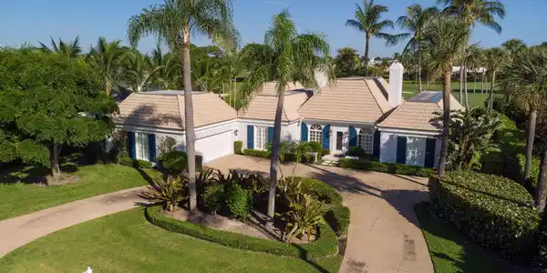 971 LAKE HOUSE Drive
