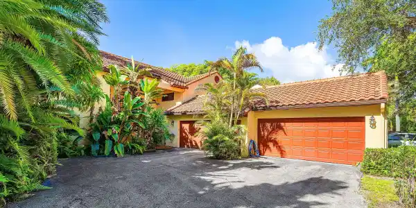 Image 2: 001-16V&iacute;aLago-BoyntonBeach-FL-33435-SMAL