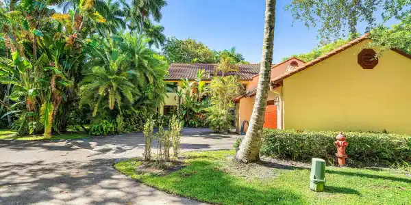 Image 3: 002-16V&iacute;aLago-BoyntonBeach-FL-33435-SMAL