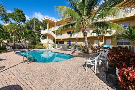 815 Middle River Drive