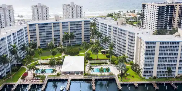 3224 S Ocean Boulevard