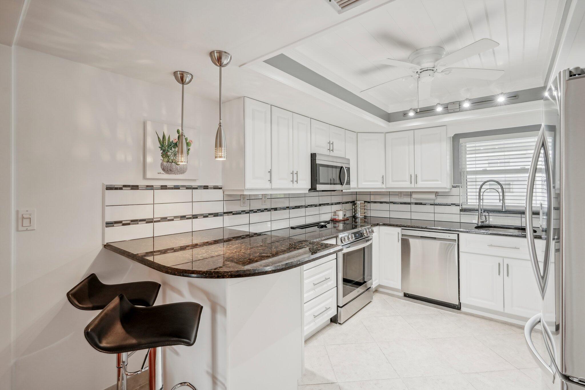 Image 4: N Ocean Blvd 212-018