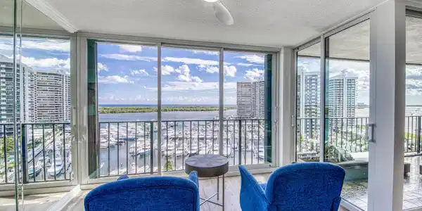 120 Lakeshore Drive