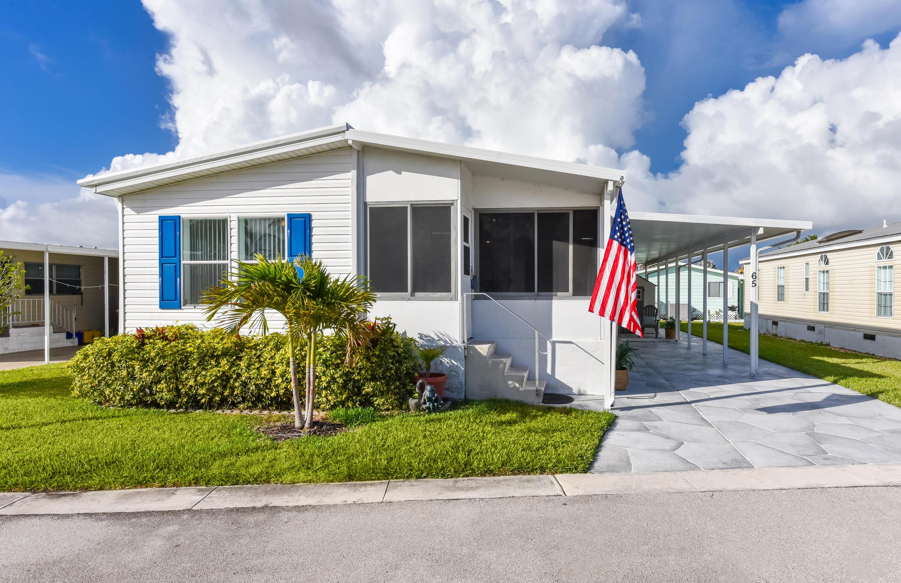 Image 4: 400 N Highway A1A_#65_Claudia Ford_42