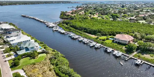 2442 SW Island Creek Trail