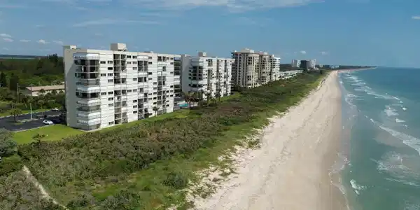 4200 N Hwy A1a