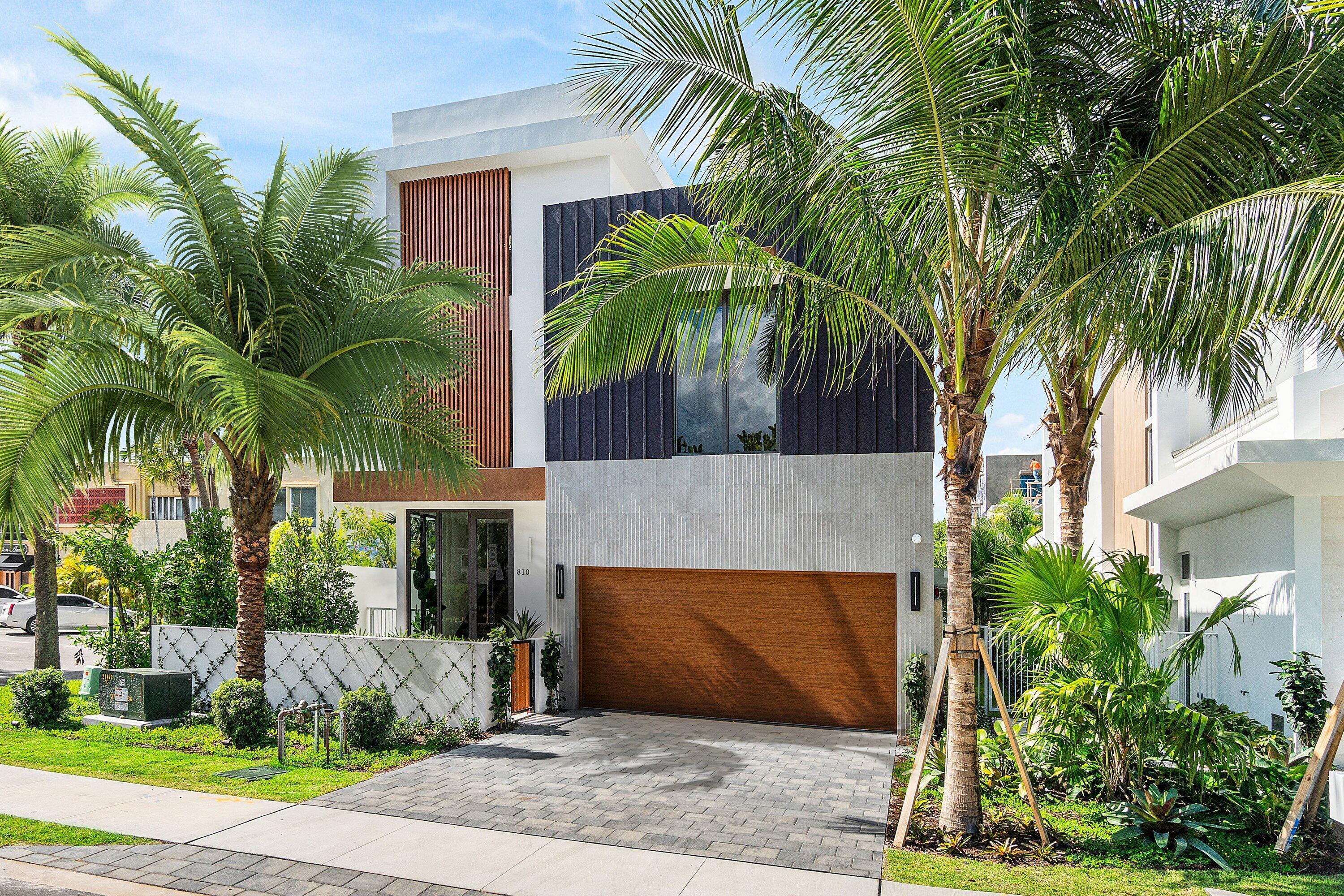 Image 3: 002-810PalmTrail-DelrayBeach-FL-33483-SM