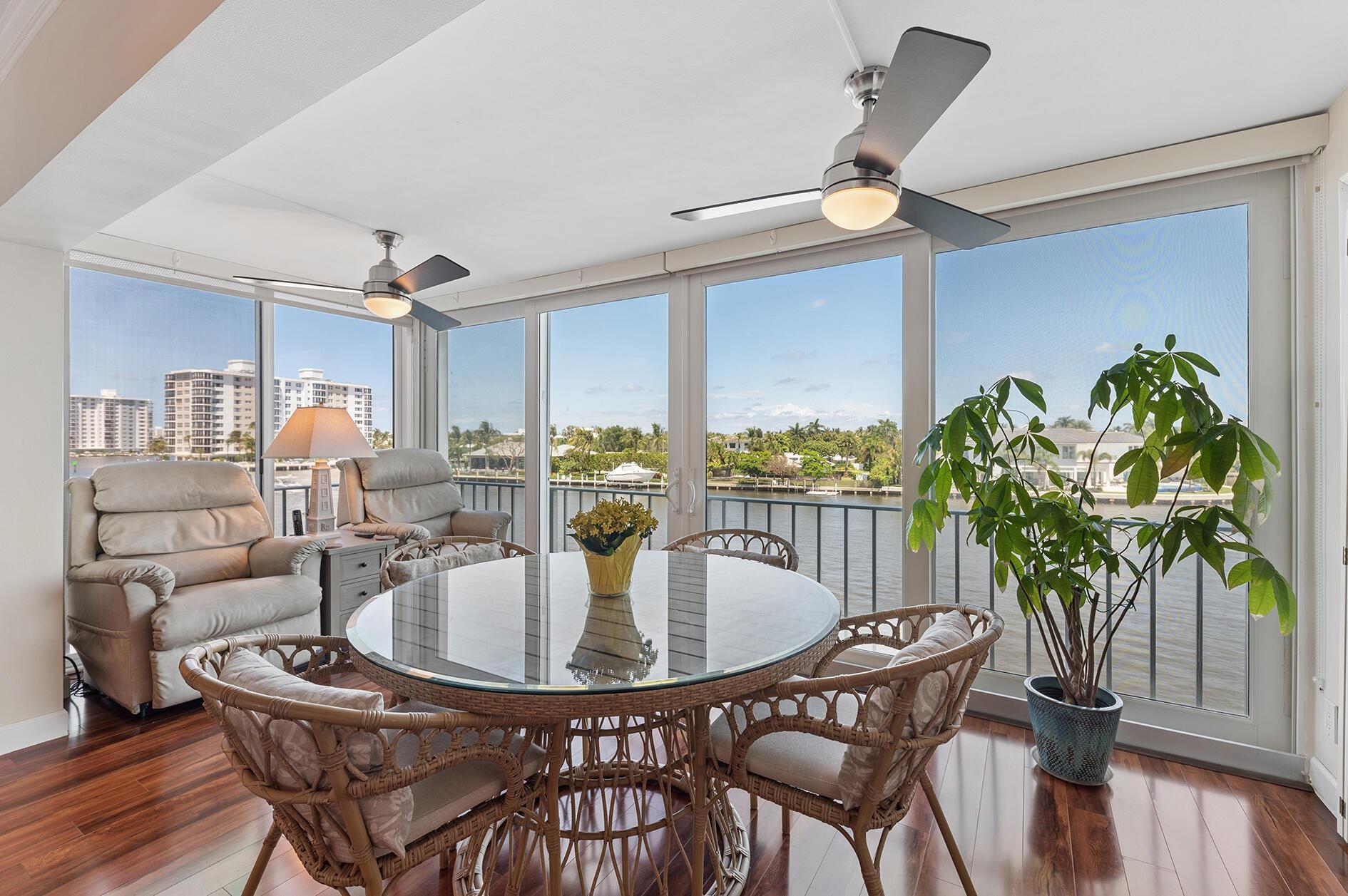 Image 2: Florida Room - 1