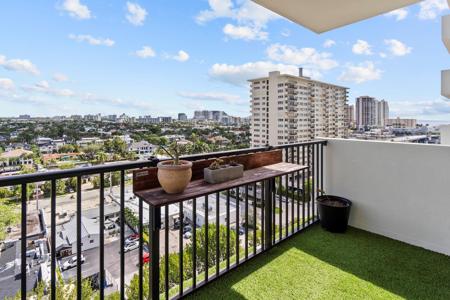 340 Sunset Dr