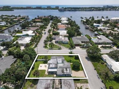 2301 N Lakeside Drive