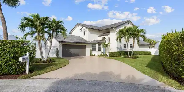 481 N Juno Lane