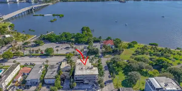 129 S Golfview Road