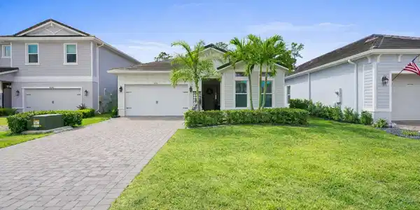 4630 SW Ardsley Drive