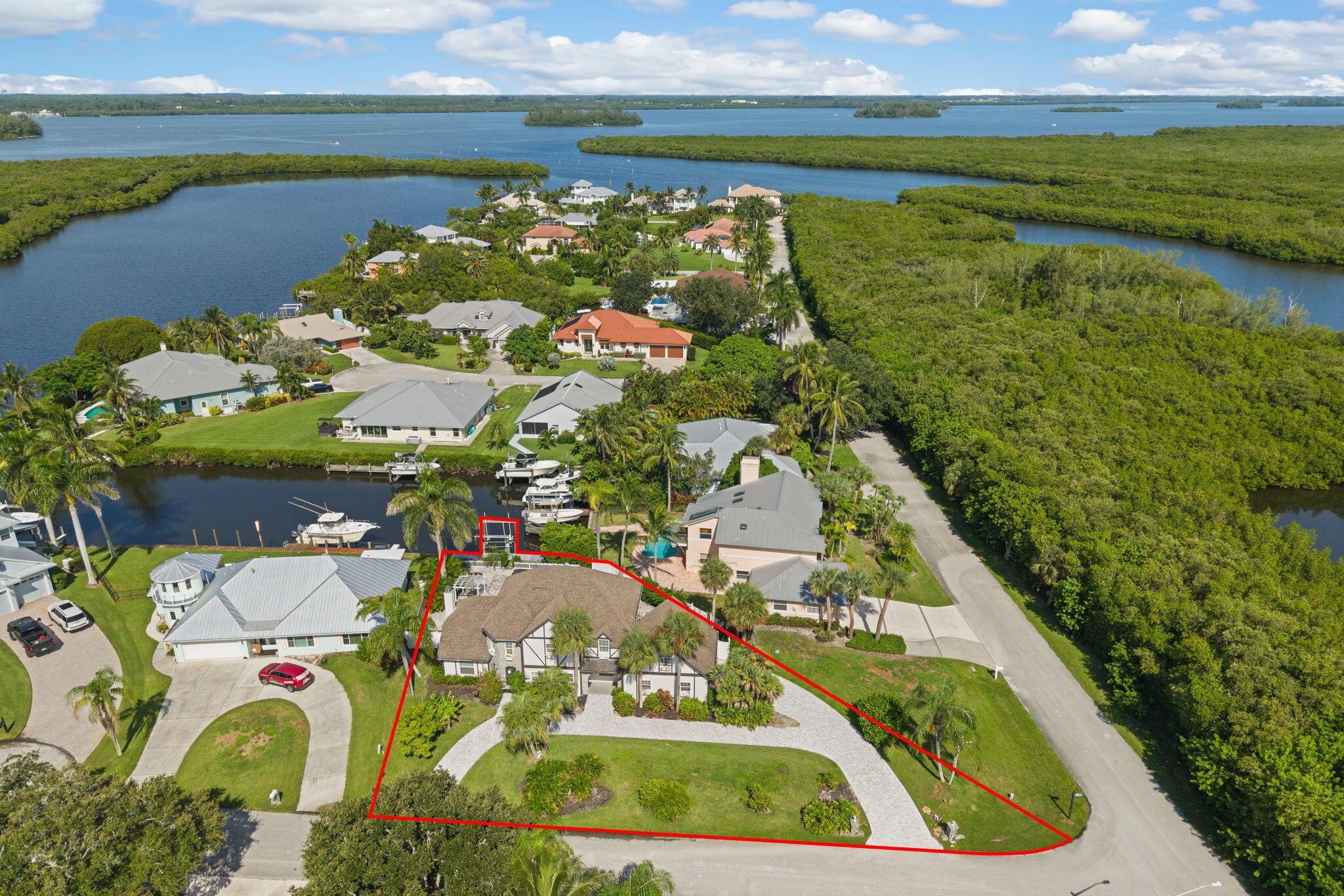 Image 4: 1-web-or-mls-121 Queen Eugenia Ct - 1