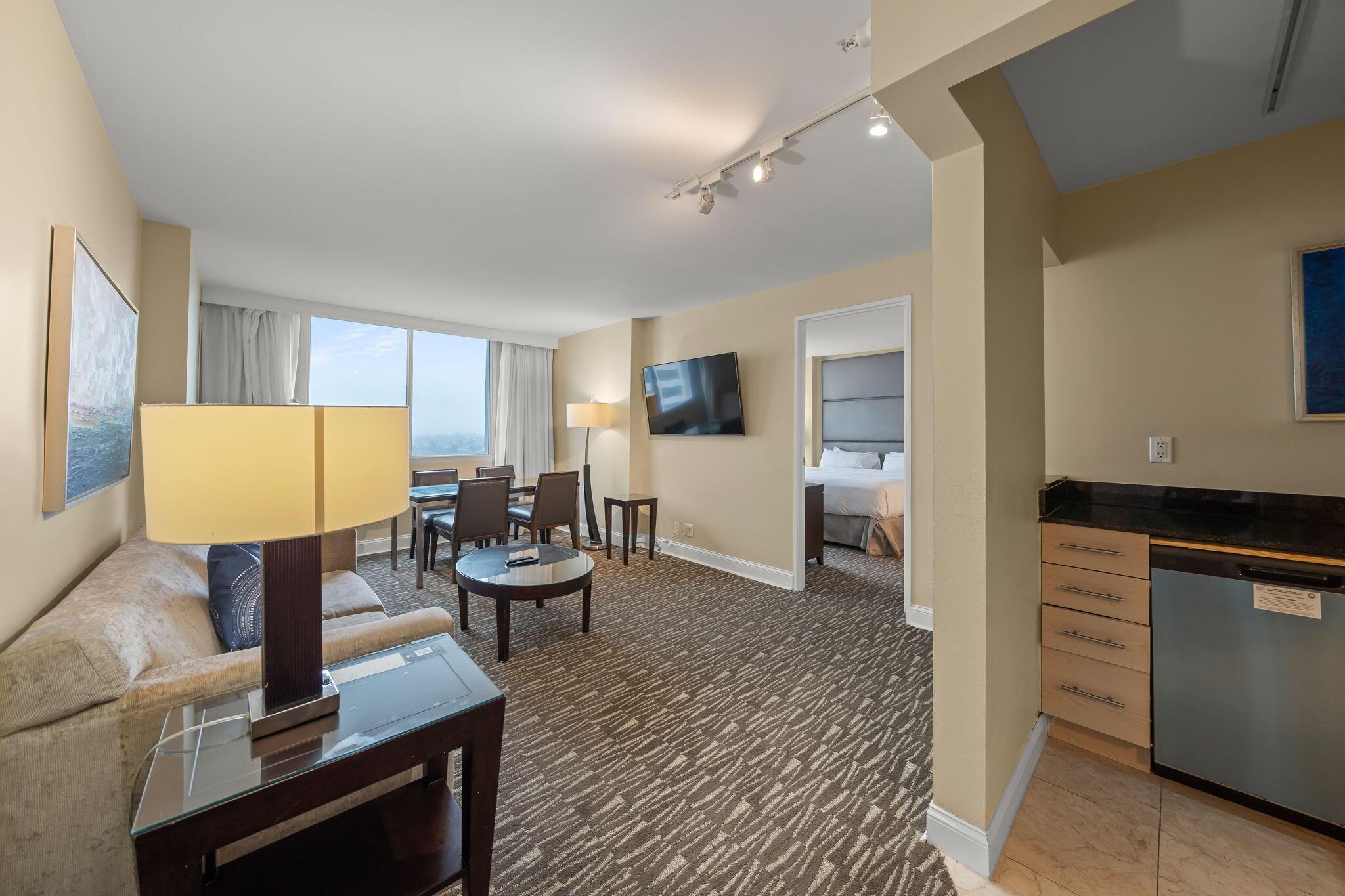 Image 2: 3-web-or-mls-2670 E Sunrise Blvd Unit 11
