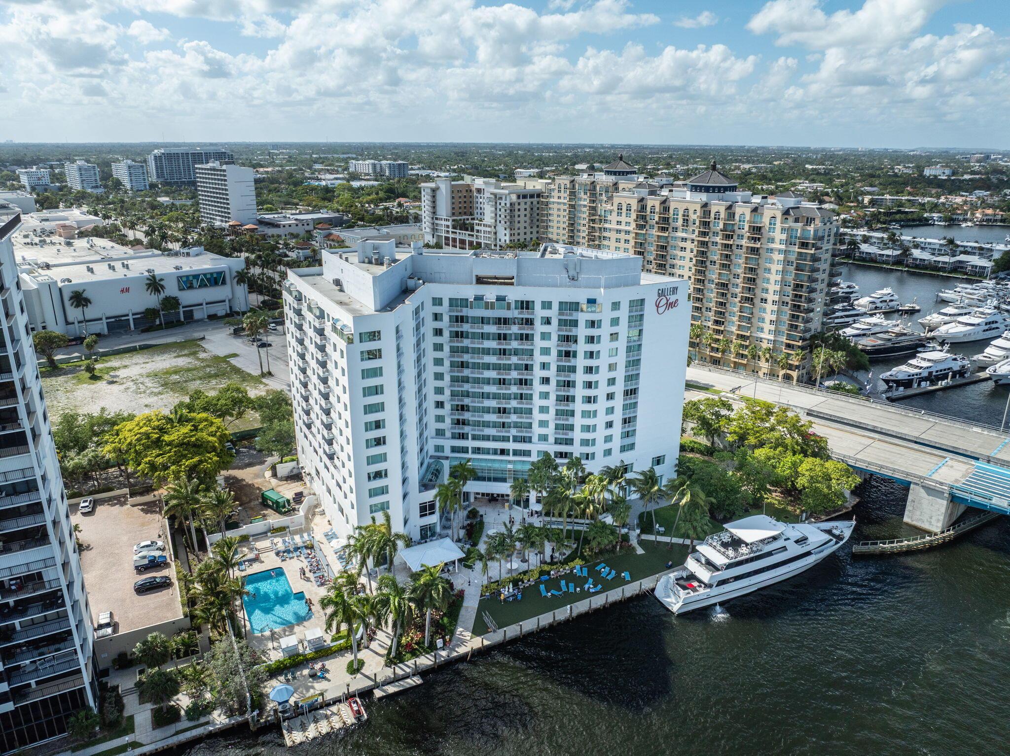 Image 4: 26-web-or-mls-2670 E Sunrise Blvd_aerial