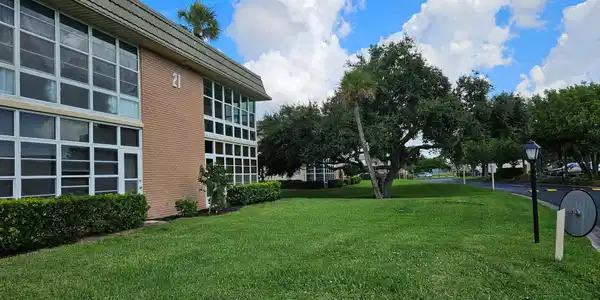 21 Vista Gardens Trl