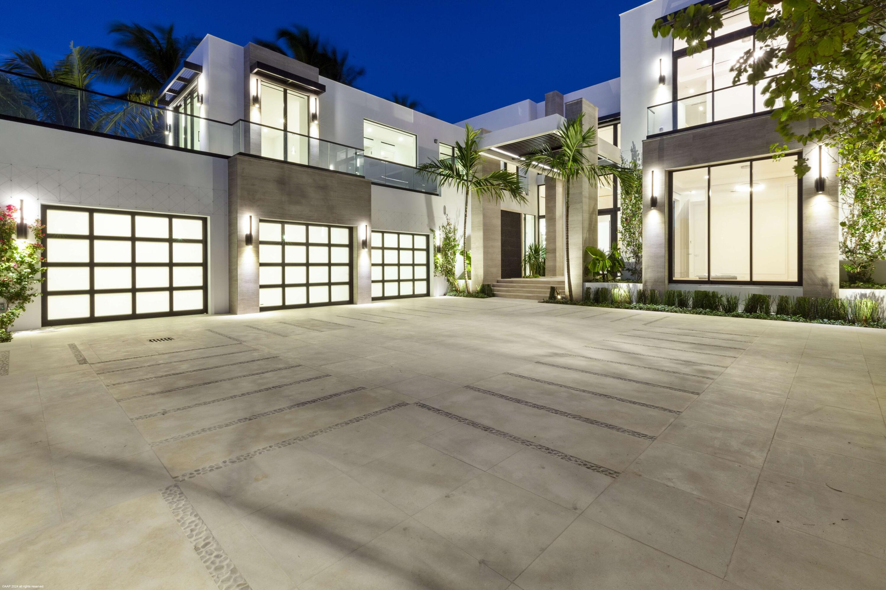 Image 3: 2914 N Flagler Dr 021
