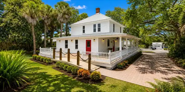 Image 2: Wrap Around Porch