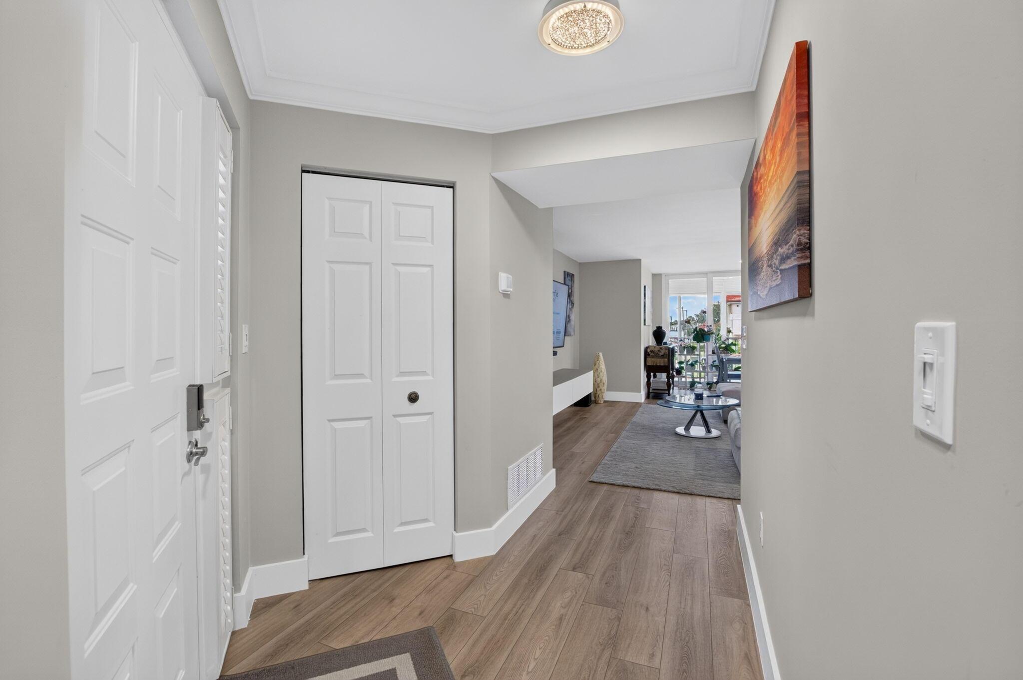 Image 4: 5-web-or-mls-DSC_7675