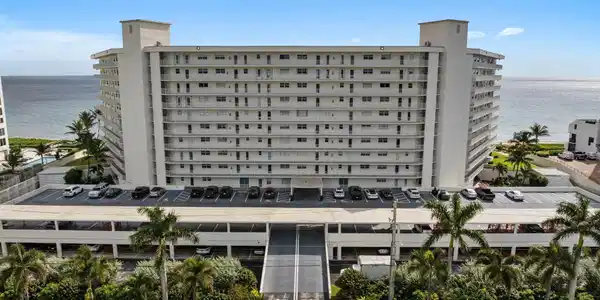 3101 S Ocean Boulevard