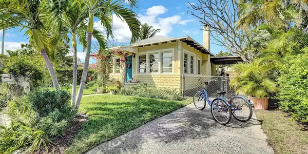 1623 N Ocean Breeze