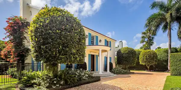 246 Emerald Lane