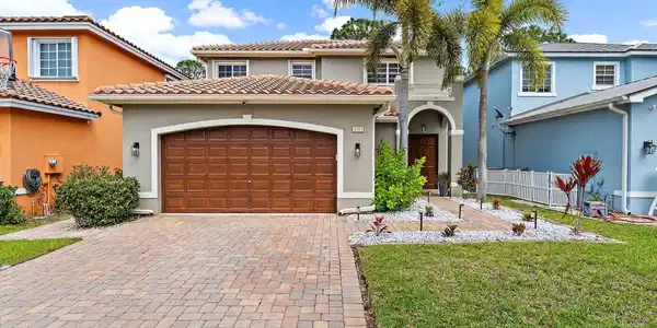 2783 SW Butterfly Lane